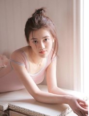 拓普集团股票吧_: 真实与虚构的交织，未来的真相依然迷雾重重。